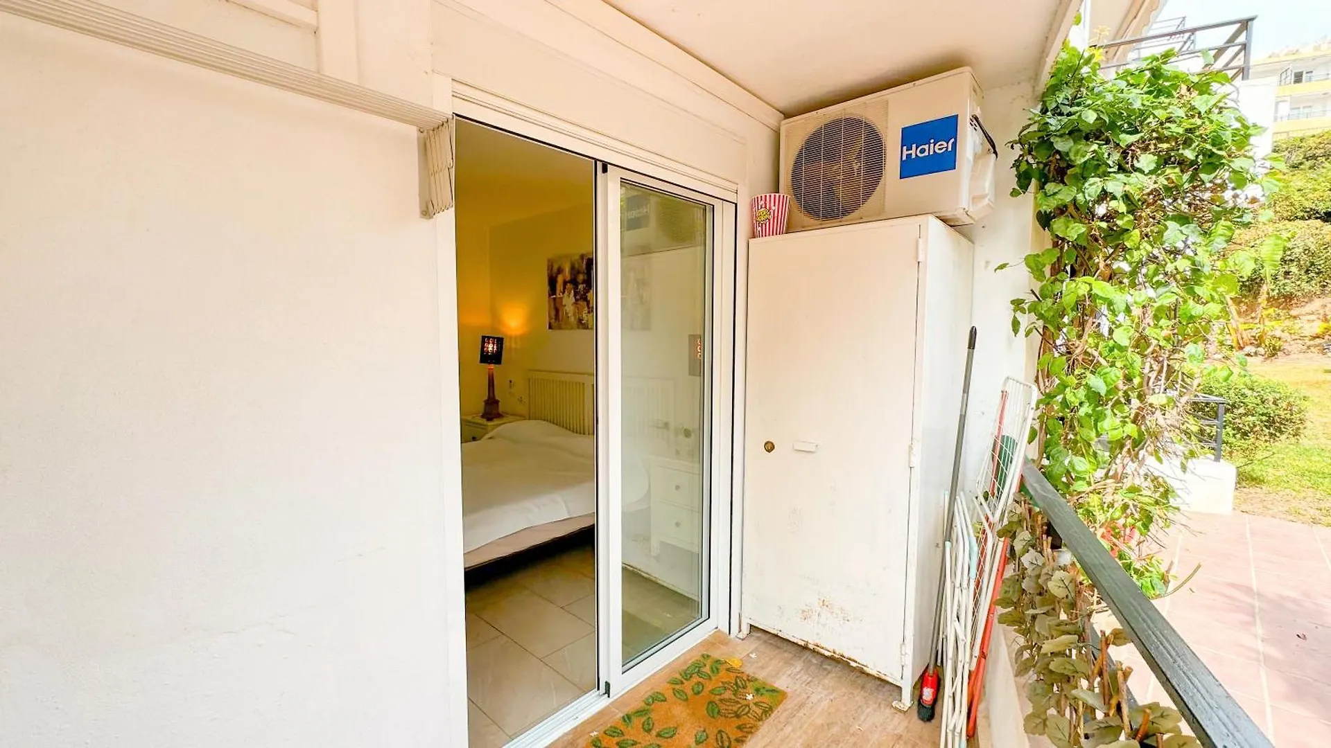 Bahamas Apartment Nerja